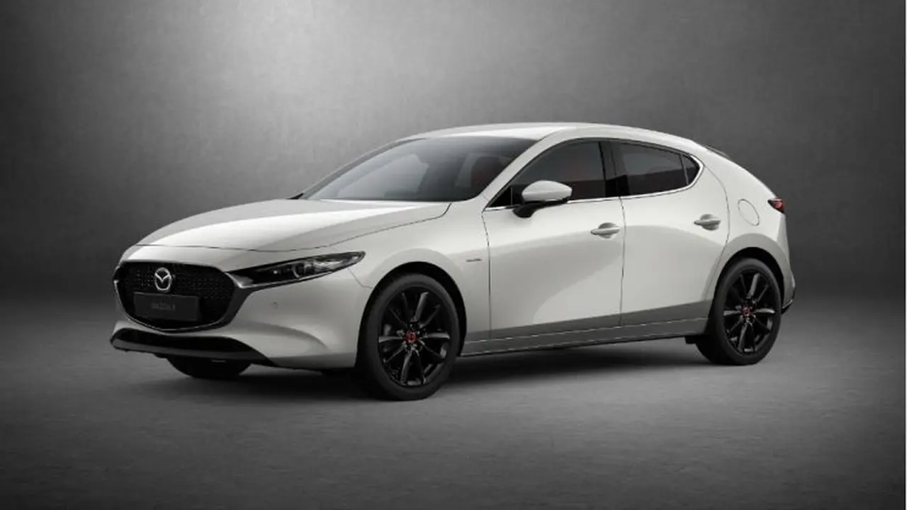 Mazda 3 100 Anniversary Edition Dijual Lebih dari Rp500 Juta (Ist)