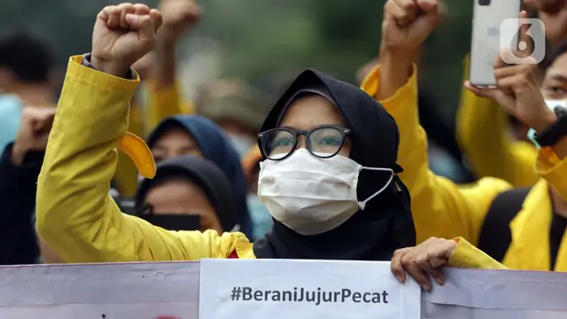FOTO: Aksi BEM SI Tolak Pelemahan KPK