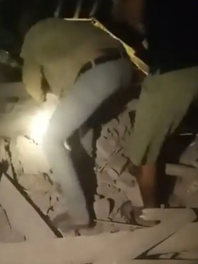 Potret Ledakan di Blitar Kiriman Warganet, Bikin Puluhan Rumah Hancur