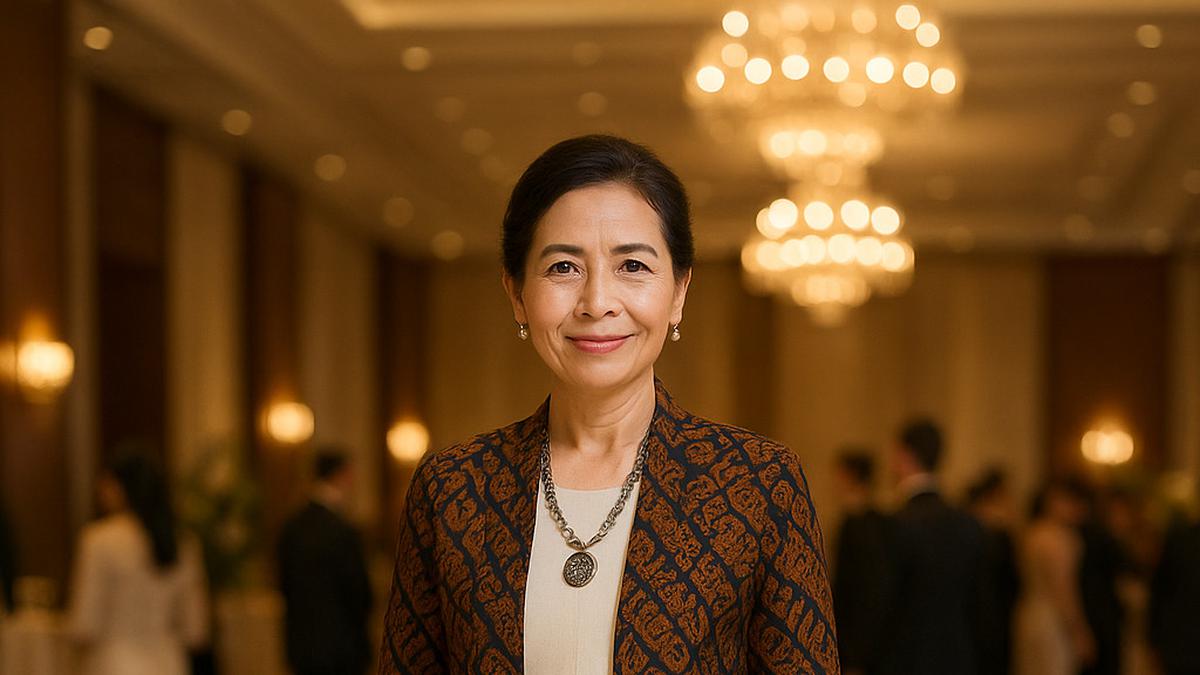 7 Model Cardigan untuk Kondangan dan Acara Resmi Ibu-Ibu Usia 50 Tahunan