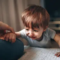 Hal yang perlu dilakukan orangtua saat anak terbiasa memukul (foto: Unsplash/Helena Lopes)