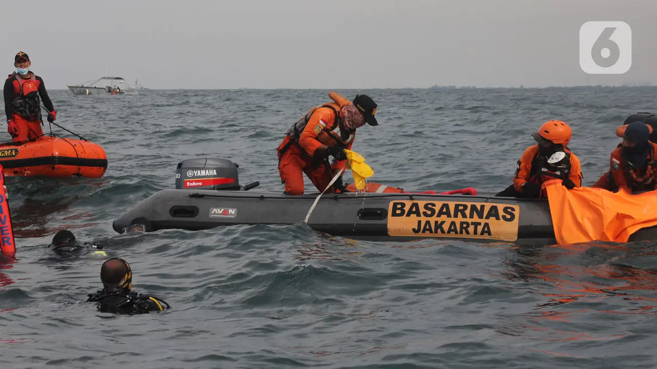 SAR Gabungan Terus Cari Korban dan Serpihan Pesawat Sriwijaya Air SJ 182