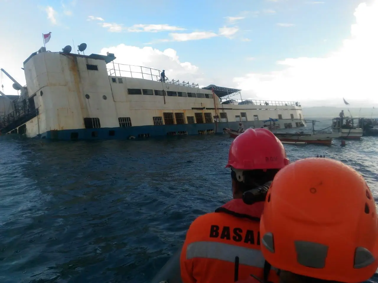 Jumlah manifes KM Lestari Maju yang tenggelam berdasarkan catatan pihak Pelabuhan Bira, Kabupaten Kepulauan Selayar, adalah 139 orang penumpang. (dok. Basarnas Selayar/Eka Hakim)