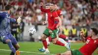 September Ceria bagi Cristiano Ronaldo: 2 Kali Bawa Portugal Menang, Total Golnya Jadi 901