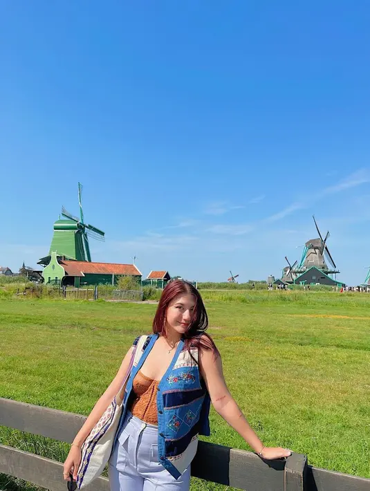 <p>Potret Cassandra Lee liburan di Eropa (foto: instagram cassandraslee)</p>