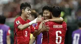 Gelandang Korea Selatan, Hwang In-beom merayakan gol pertamanya di Piala Dunia 2026 bersama rekan satu timnya ketika melawan Republik Ceko di Estadio Guadalajara, Meksiko, Jumat (12/6/2026) pagi WIB. (AFP/Ulises Ruiz)