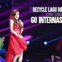 Selain buat video klip di New York, Cita Citata juga rekaman ulang lagu milik Rihanna. Seperti ini ceritanya.