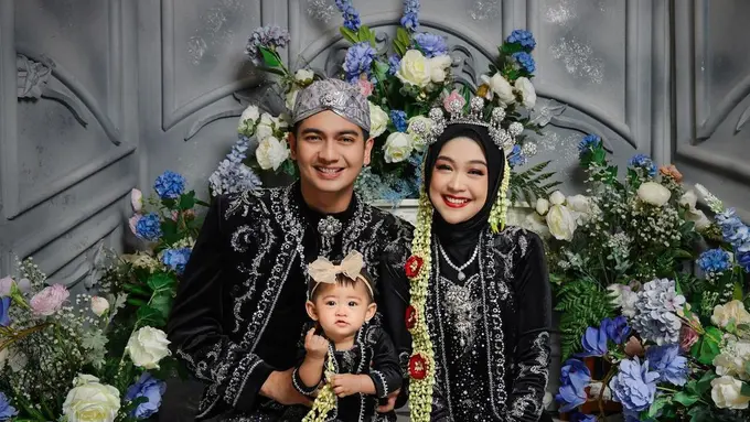Ria Ricis gelar tedak sinten baby Moana (Instagram/riaricis1795)