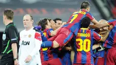 Para pemain Barcelona serentak bergembira usai mengalahkan Manchester United 3-1 pada partai final Liga Champions di Wembley Stadium, 28 Mei 2011. AFP PHOTO/FRANCK FIFE