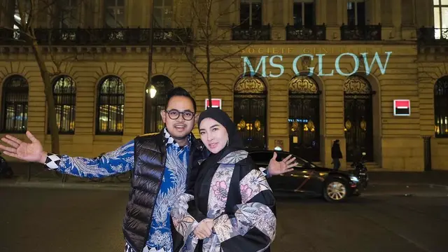 Hadiri Paris Fashion Show 2022, Ini 6 Potret Shandy Purnamasari di Prancis