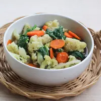 Resep capcay tumis./Copyright shutterstock.com/g/aniestia+n