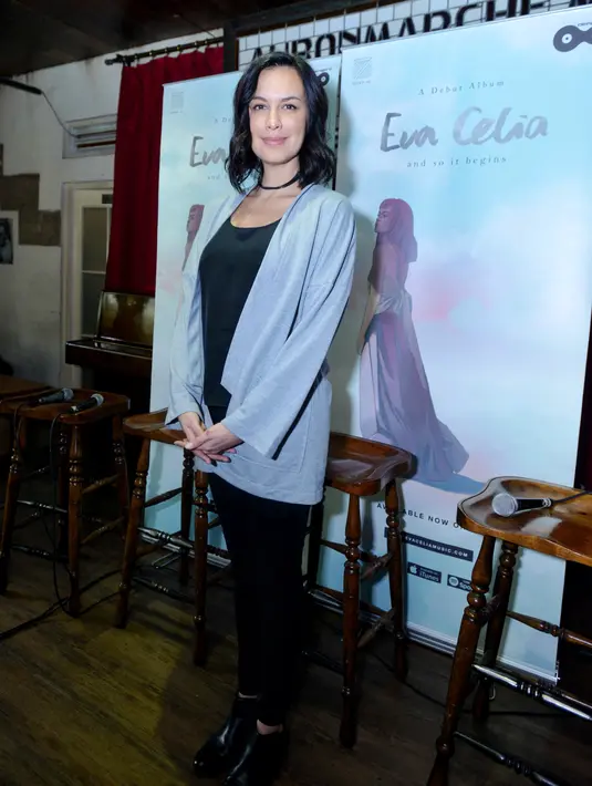 Seperti diketahui, Sophia Latjuba merupakan tim pemenangan Basuki Tjahaja Purnama alias Ahok dan Djarot. Ia sebagai juru bicara tim pemenangan. (Adrian Putra/Bintang.com)