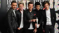 One Direction Bikin Buku untuk Para Penggemarnya
