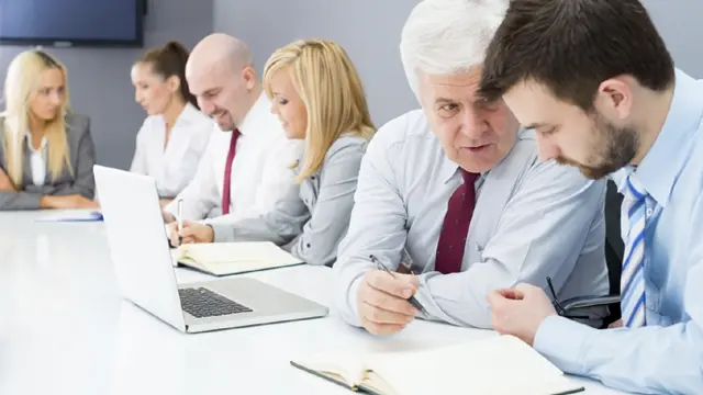 5 Kebiasaan Buruk yang Perlu Dihindari Saat Rapat