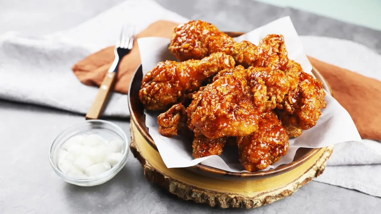 Resep Korean Fried Chicken Pakai Air Es, Kriuknya Bikin Nagih!