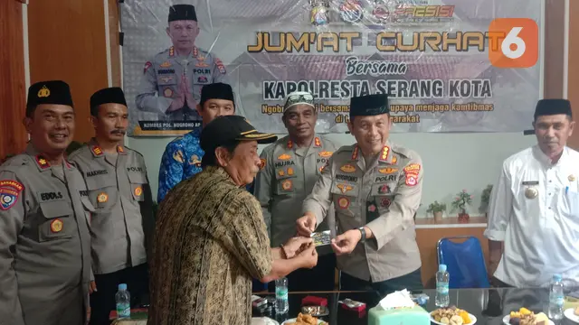 Warga Bisa Mengadu Ke Polresta Serkot di Nomor 087756042226. (Jumat, 17/02/2023). (Yandhi Deslatama/Liputan6.com).