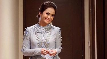 Intip Geng Sehat Nan Cantik Ersa Mayori News Entertainment Fimela Com