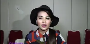 Fitri Carlina semangat dalam project album DanceDhut Nation 2016 yang akan bekerjasama dengan 25 penyanyi dangdut dari Nagaswara. Adanya perpaduan antara junior dan senior, Fitri berharap bisa melawan pembajakan musik di Indonesia.