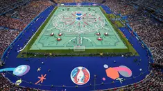 Ratusan penari memeriahkan upacara pembukaan Euro 2016 di Stadion Stade de France, Saint-Denis, utara Paris, Prancis, Sabtu (11/6). Pembukaan ini menampilkan DJ asal Prancis, David Guetta dan penyanyi Swedia, Zara Larsson. (REUTERS/Pawel Kopczynski)