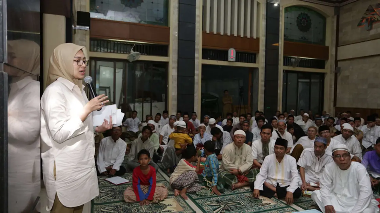 Ajang Silaturahmi Warga, Walikota Tangsel Airin Tarawih Keliling