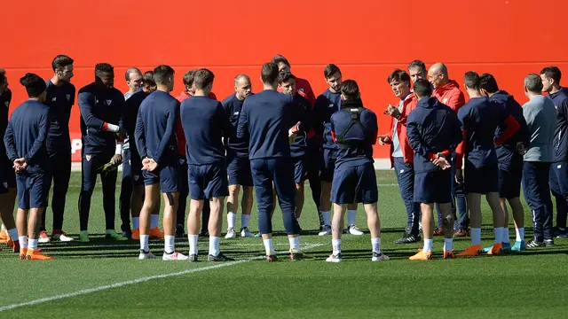 Jelang Menjamu MU, Begini Latihan Para Pemain Sevilla