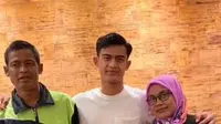 6 Potret Kenangan Ayah Pratama Arhan, Sosok Sederhana Penuh Dukungan