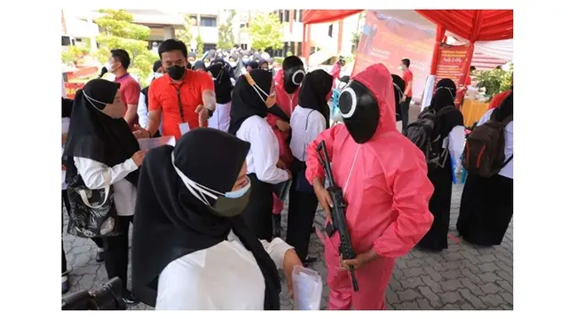 7 Potret Tes SKD CPNS Kemenkumham Jatim Ala Squid Game yang Bikin Heboh