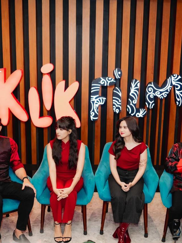 Tissa Biani pukau penggemar di launching film, gaya berani dalam merah menyala. (credit: instagram.com/tissabiani).