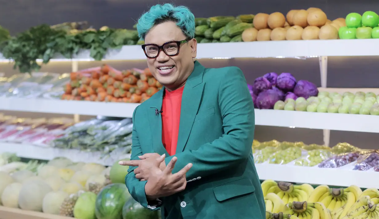 Lebih lanjut Uya mengatakan jika masyarakat harus menonton program yang tayang di Ramadan ini. Acara Supermarket Sweep Indonesia akan tayang setiap sahur di layar kaca Antv mulai pukul 02.30 WIB. [Foto: Bambang E Ros/Fimela.com]