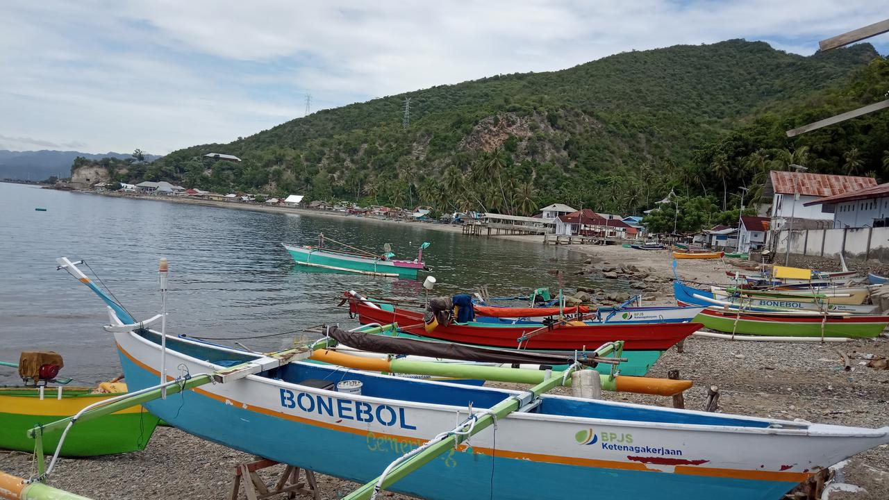 Pantai Botubarani Gorontalo