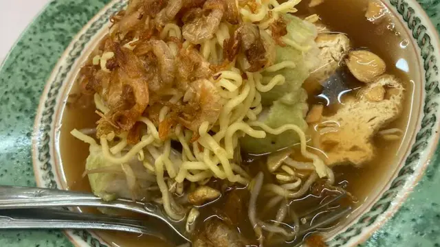 Rekomendasi Tempat Makan Siang Enak di Surabaya