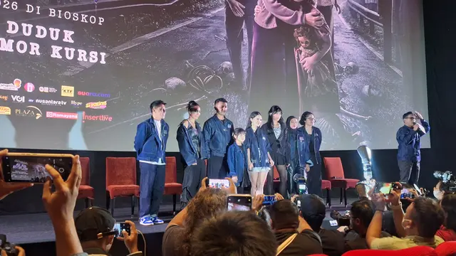 Press Con Film Alas Roban