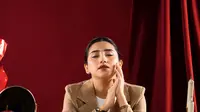 Adiva Adelia Mempertaruhkan Hatinya dalam Permainan Cinta, Diungkap Melalui Single Perdana Berjudul Salah Menaruh Hati