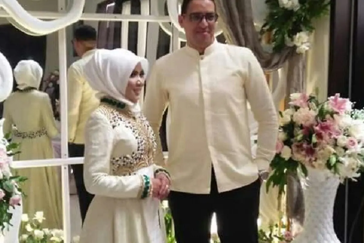 Usai Lamaran dalam 3 Bahasa, Kapan Anak Bupati Maros Menikah?
