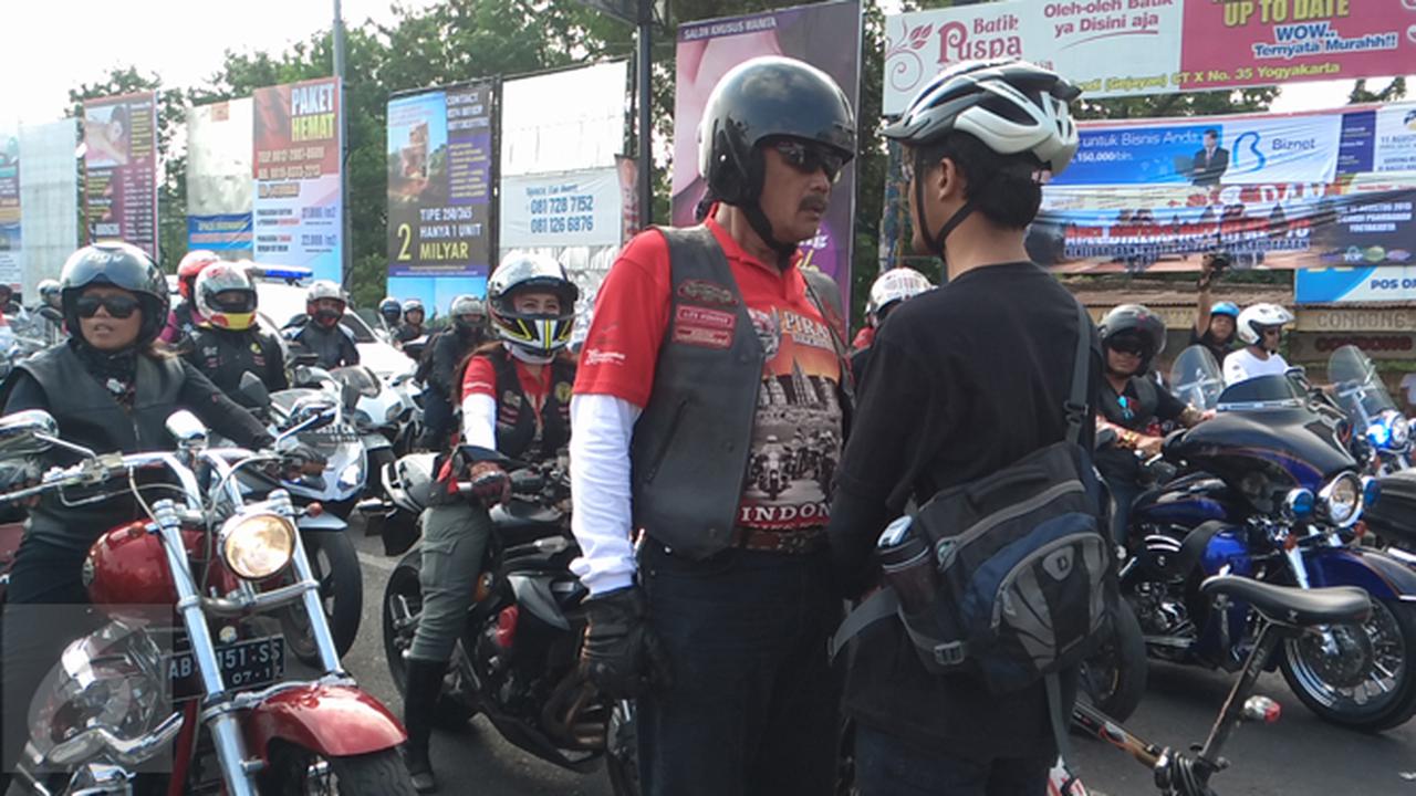 20150816-Sepeda Hadang Motor Gede-Elanto Wijoyono