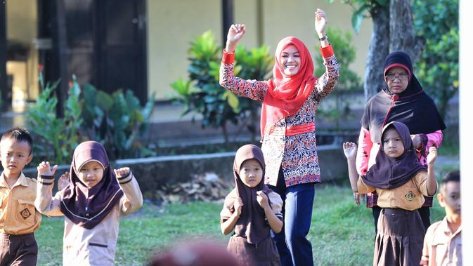 Eksklusif, Sehari Bersama Rizma, Guru Cantik dari Tegal 