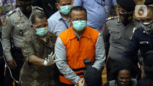 FOTO: Dugaan Suap Penetapan Calon Eksportir Benih Lobster, Menteri Kelautan dan Perikanan Edhy Prabowo Ditahan KPK