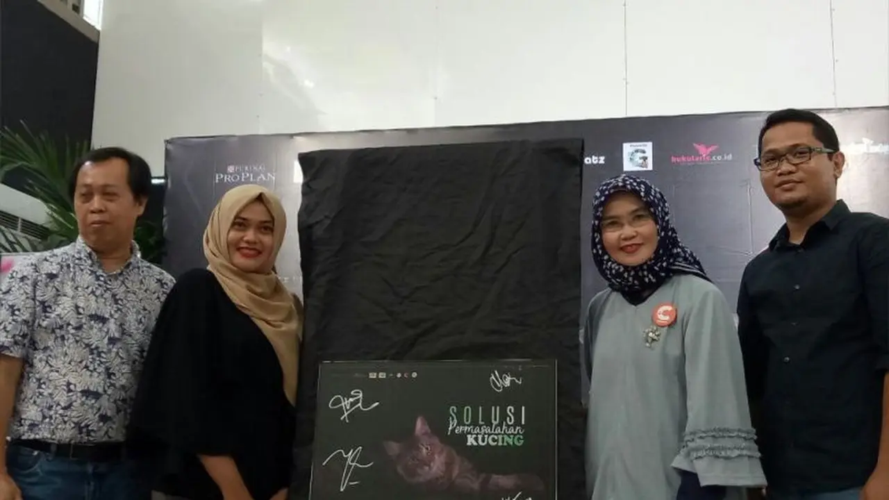 Solusi Permasalahan Kucing, Buku Tepat bagi Para Pecinta Kucing