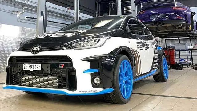 Modifikasi GR Yaris bergaya street racing (TrackPartsCH)