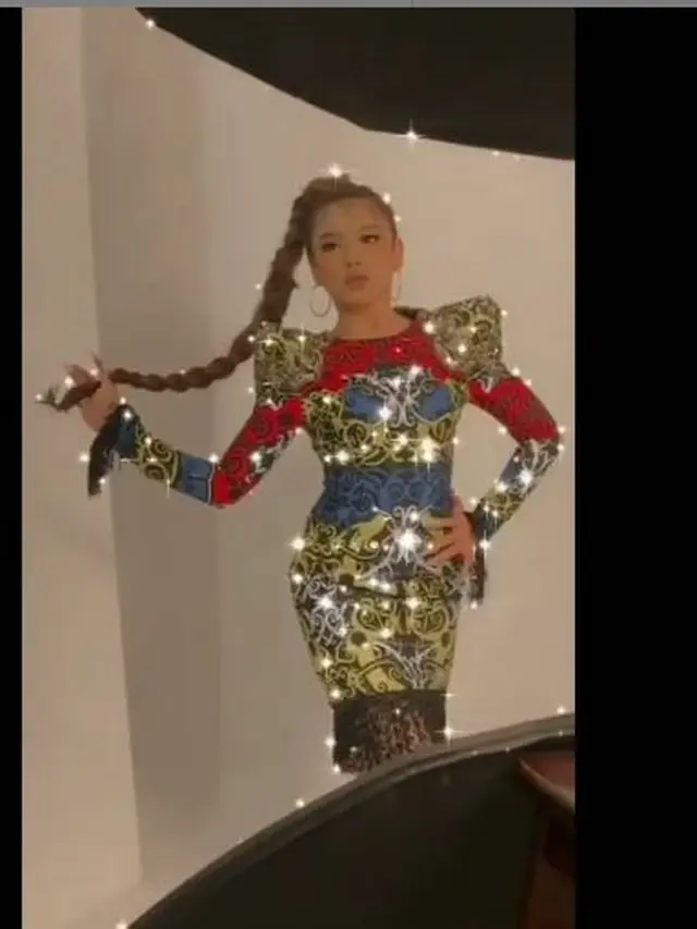 6 Gaya Pemotretan Tiara Anugrah Bergaya Swag, Bikin Pangling