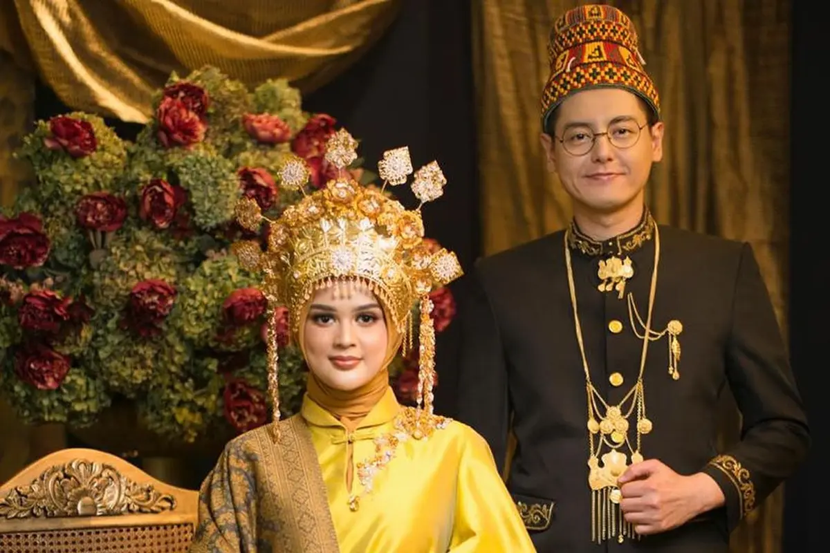 [Fimela] Cut Meyriska dan Roger Danuarta