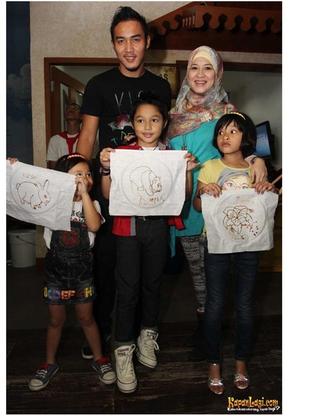 Suami 7 Tahun Lebih Muda, Ini 6 Potret Lawas Okie Agustina dan Gunawan Dwi Cahyo