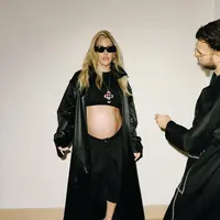 Di balik kemeriahan pesta Ellie Goulding, terkuak masalah besar baby shower yang jarang dibicarakan, memperkuat peran gender usang dalam pengasuhan anak (@elliegoulding)
