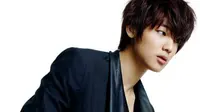 Kang Min Hyuk Mulai Promosikan Album Terbaik CNBLUE