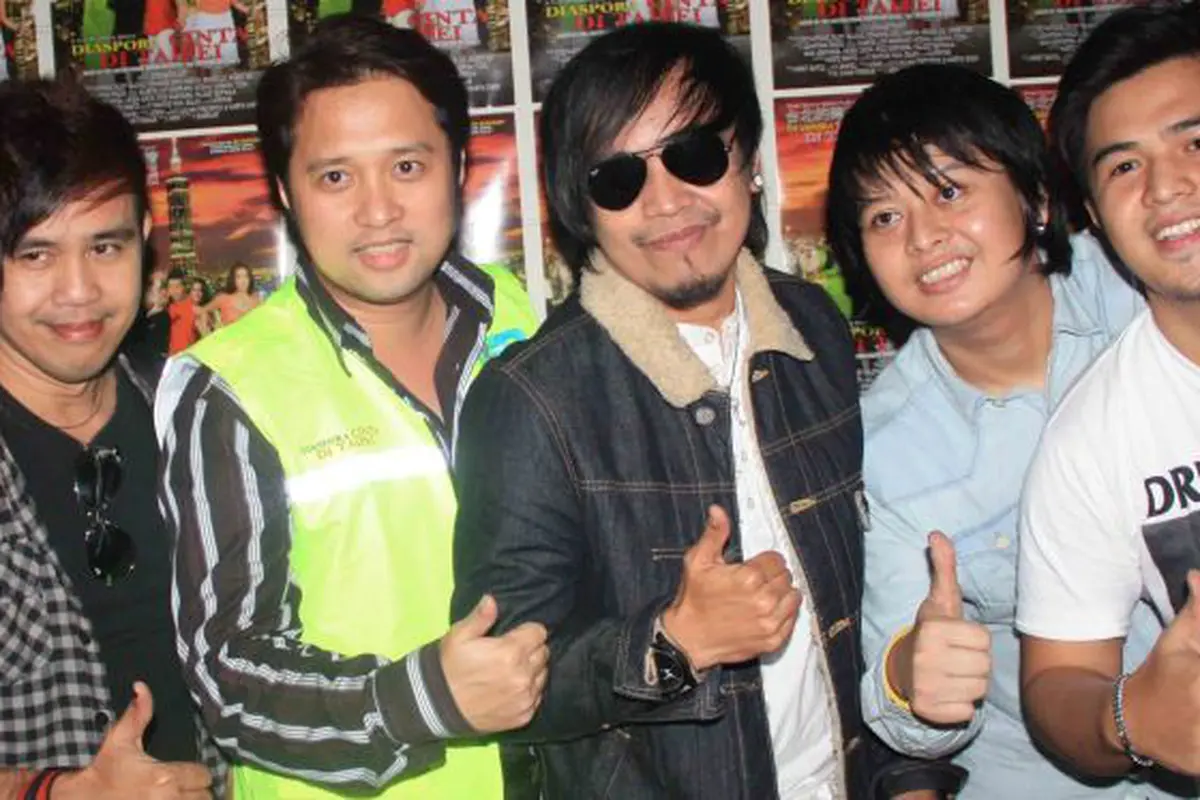 radja band.jpg