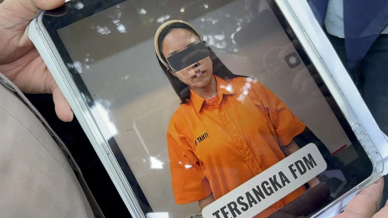 Terangka kasus dugaan penipuan dan penggelapan dana investasi konser TWICE, Fransiska Dwi Melani (40) (Istimewa)