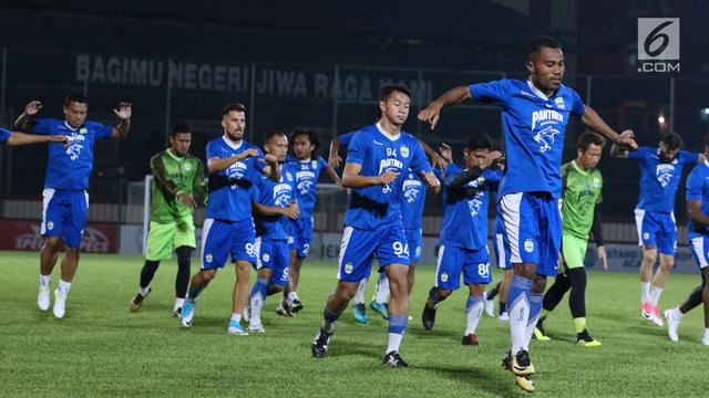 Persib Jajal Stadion PTIK
