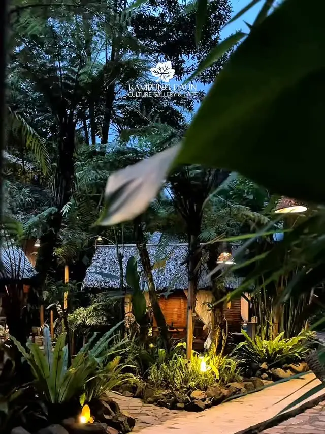 30 Rekomendasi Tempat Makan di Bandung untuk Keluarga, Nyaman dan Ramah Anak