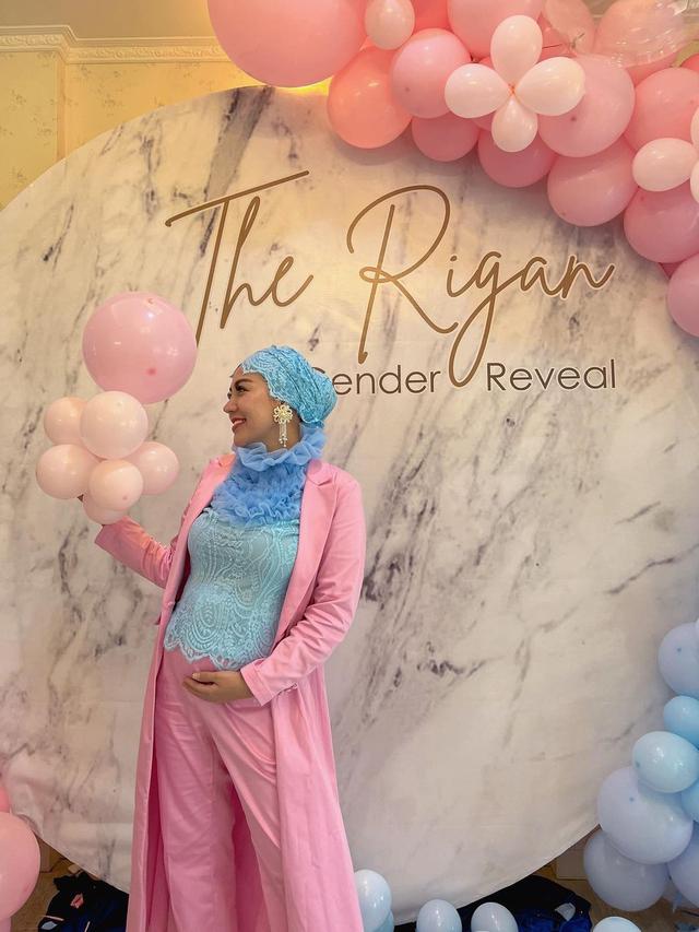 Melahirkan Anak Kedua, Ini 10 Potret Perjalanan Kehamilan Bella Shofie