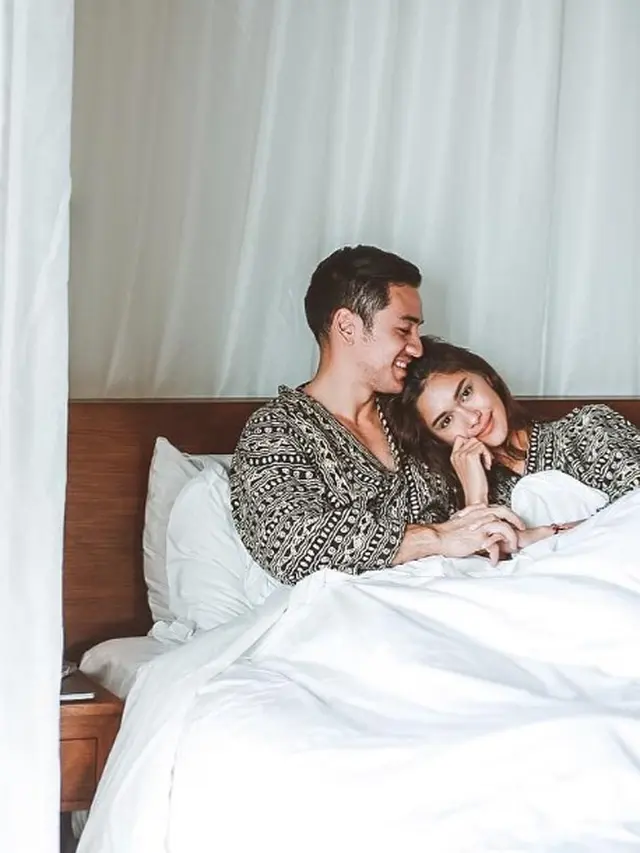 Nana Mirdad kenakan sleepwear (Instagram/nanamirdad_)